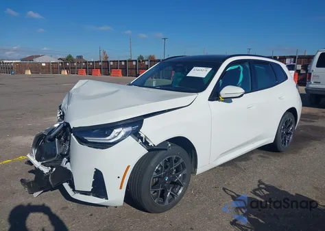 2025 BMW X3 30 xDrive z USA, uszkodzony, nr VIN 5UX53GP01S9132645